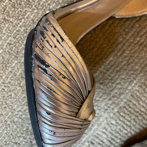 L.A.M.B. High heeled brushed metallic rustic closed toed shoes women’s size 5.5 - Picture 5 of 8
